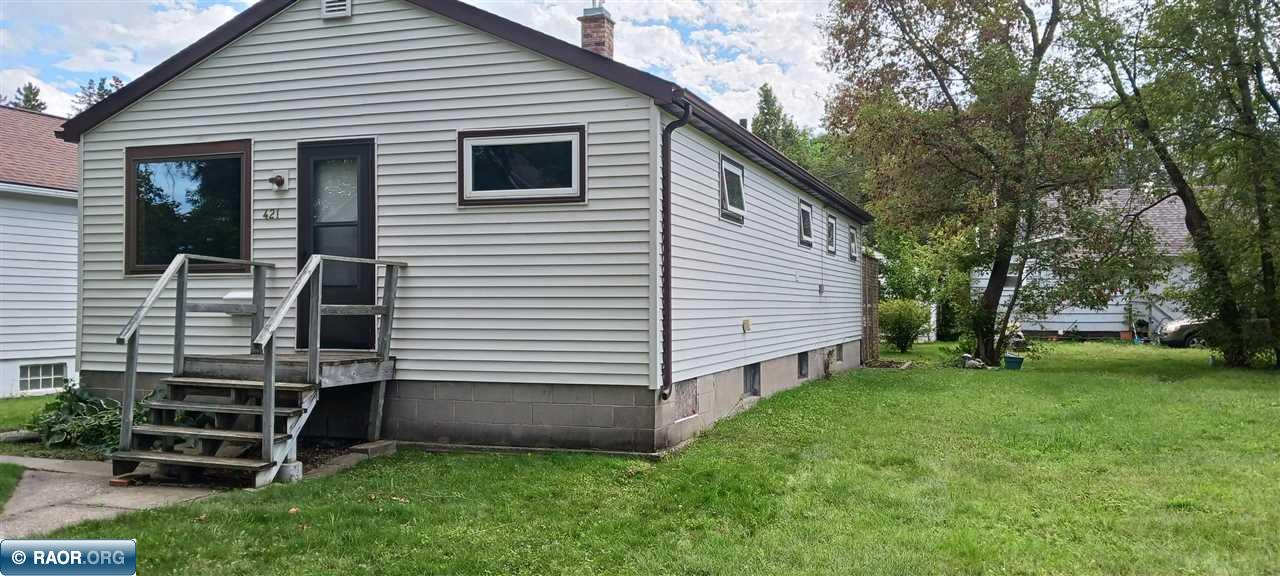421 9th Street International Falls, MN 56649 - Photo 2 of 25