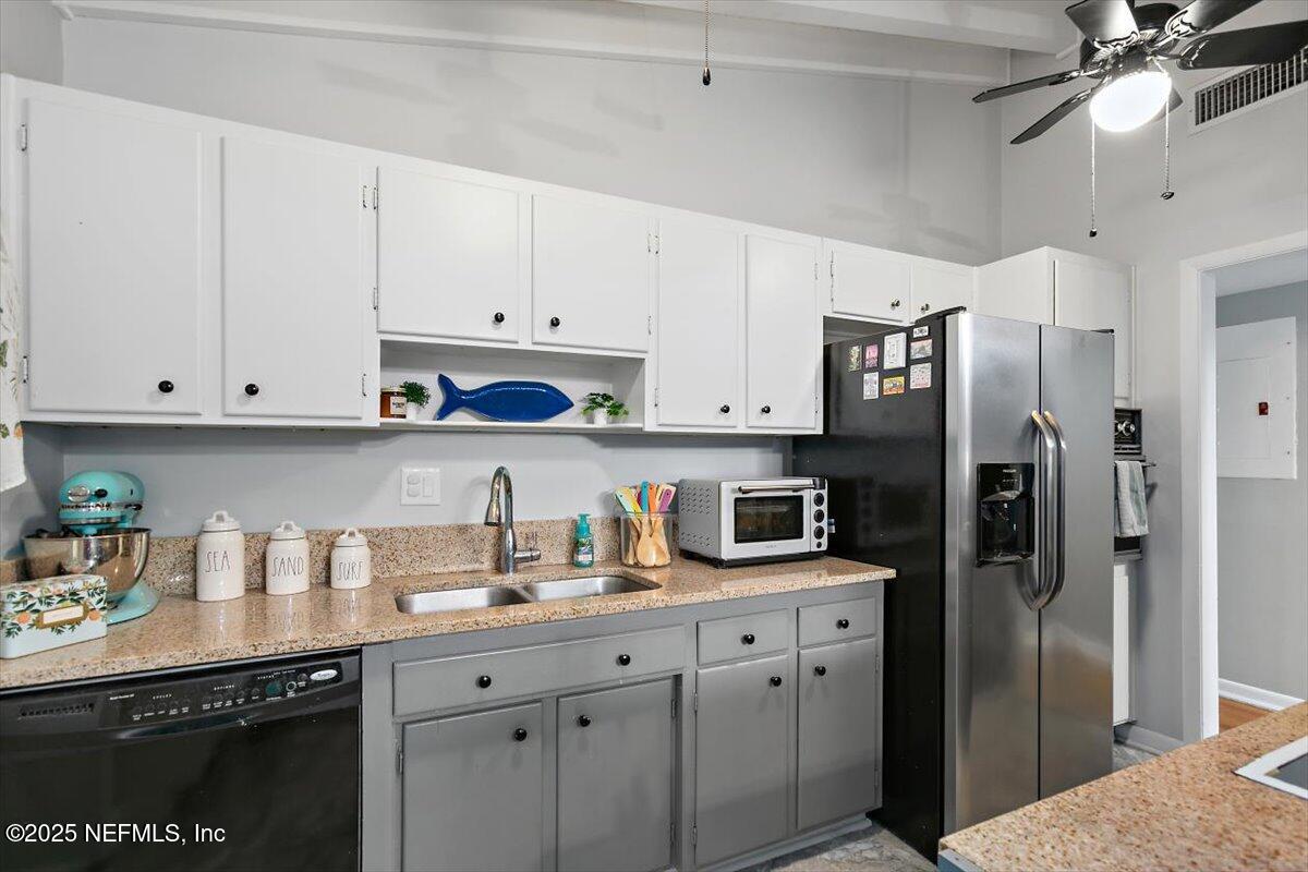 4542 Hartman Road Jacksonville, FL 32225 - Photo 6 of 19 Kitchen