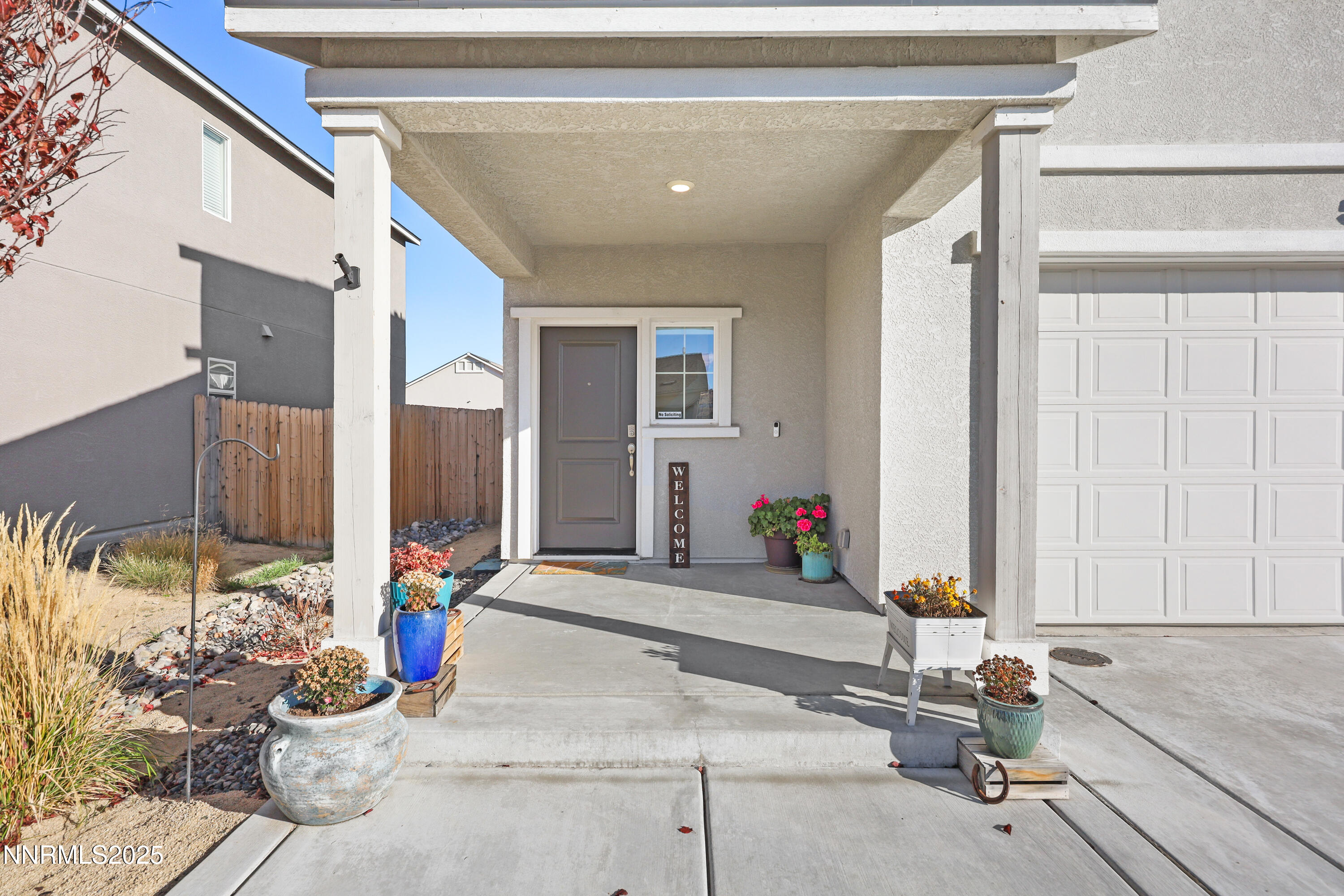 1383 Old Barn Road Sparks, NV 89436 - Photo 17 of 44 a living room with furniture