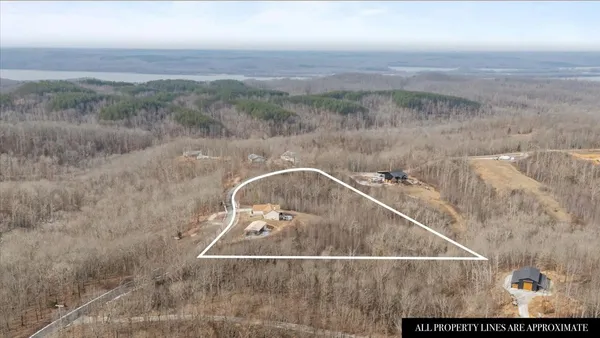 $549,900 | 2440 Richland Harbor Road, Waverly, TN 37185