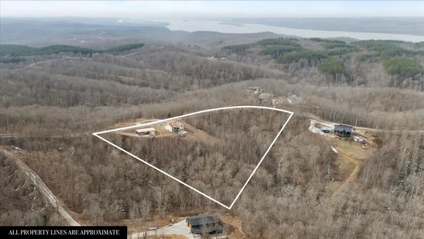$549,900 | 2440 Richland Harbor Road, Waverly, TN 37185