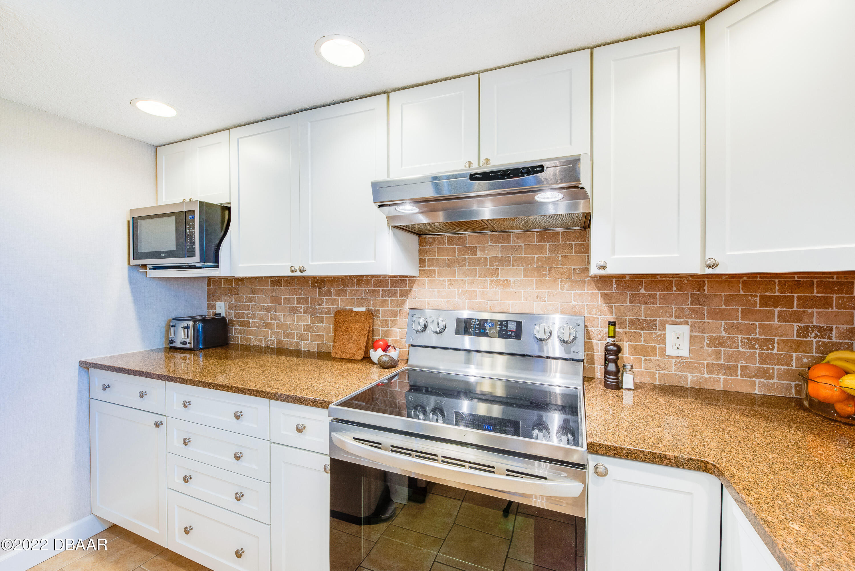 935 Ocean Shore Boulevard, Unit 4050 Ormond Beach, FL 32176 - Photo 9 of 53 935 Ocean Shore Blvd. #405-6