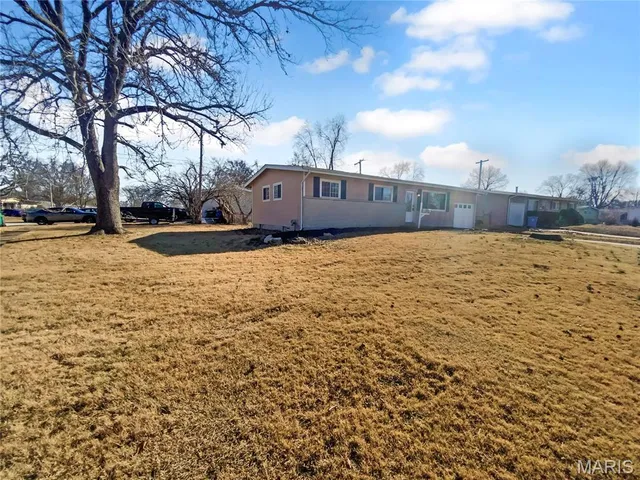 $204,000 | 2190 Love Lane, Florissant, MO 63031