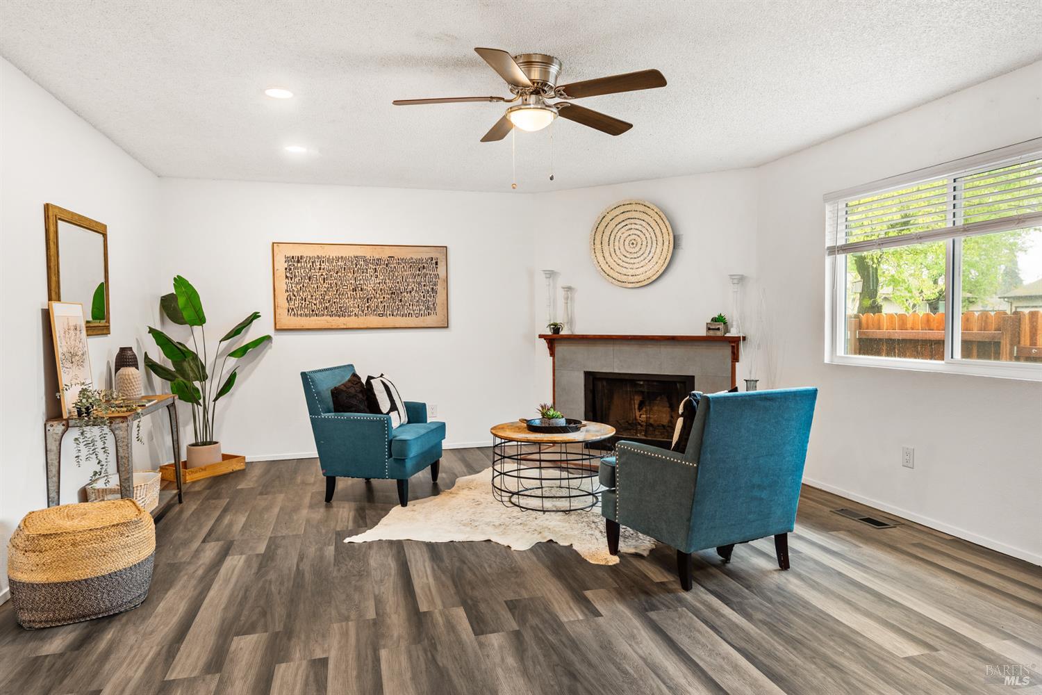 724 Agnew Place Santa Rosa, CA 95401 - Photo 1 of 28