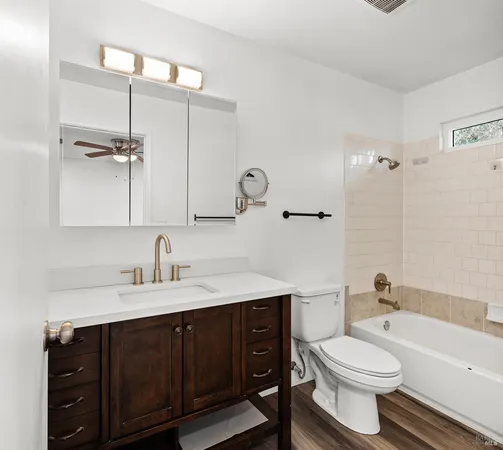 $430,000 | 724 Agnew Place, Santa Rosa, CA 95401