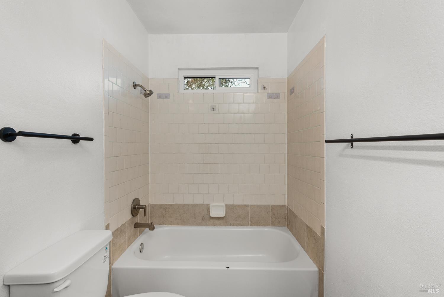 724 Agnew Place Santa Rosa, CA 95401 - Photo 16 of 28