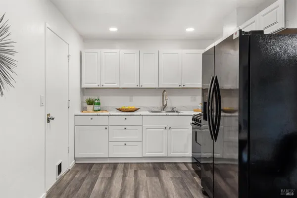 $430,000 | 724 Agnew Place, Santa Rosa, CA 95401