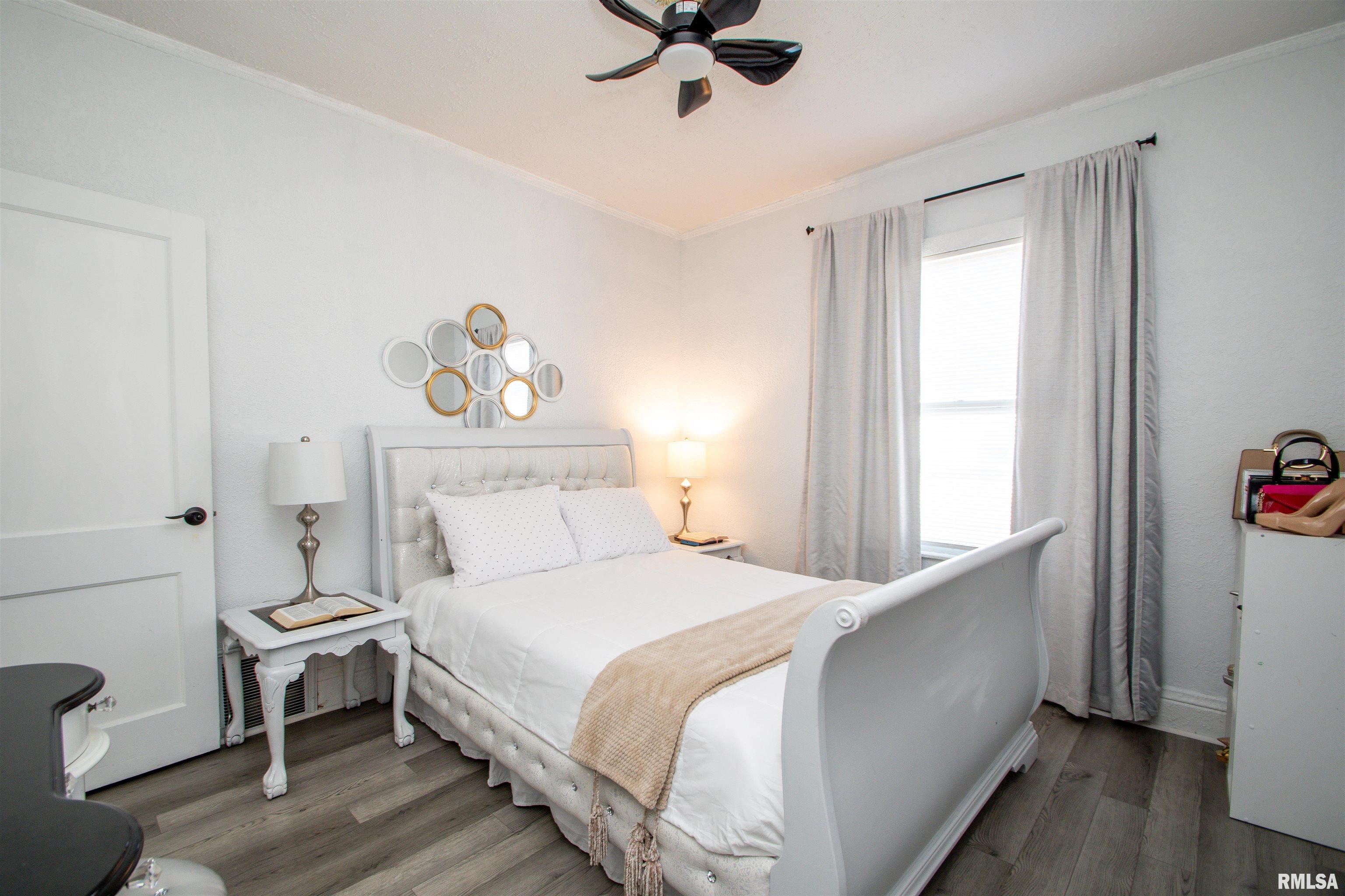 1942 North Sheridan Road Peoria, IL 61604 - Photo 12 of 44