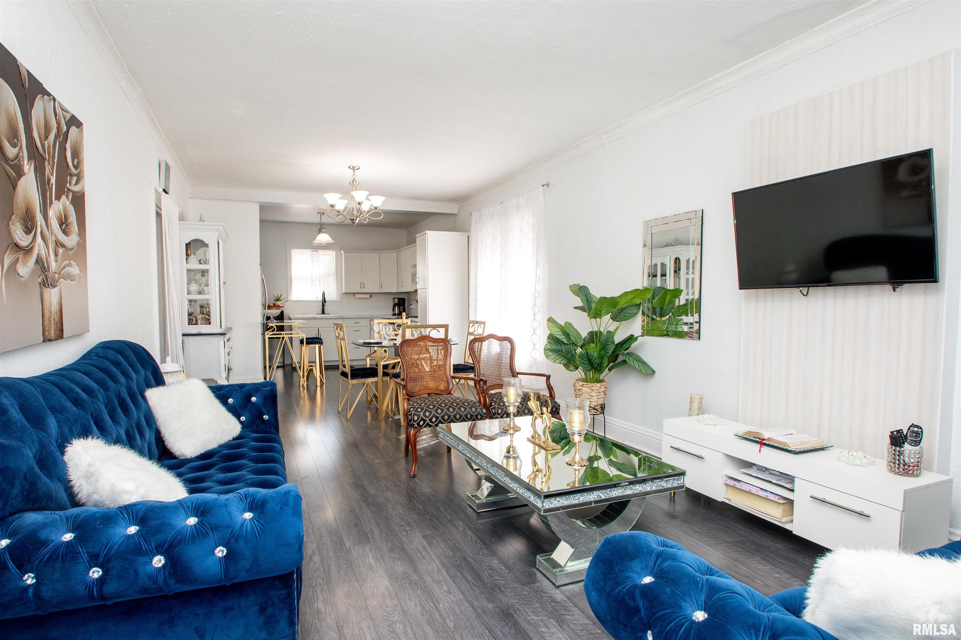 1942 North Sheridan Road Peoria, IL 61604 - Photo 2 of 44