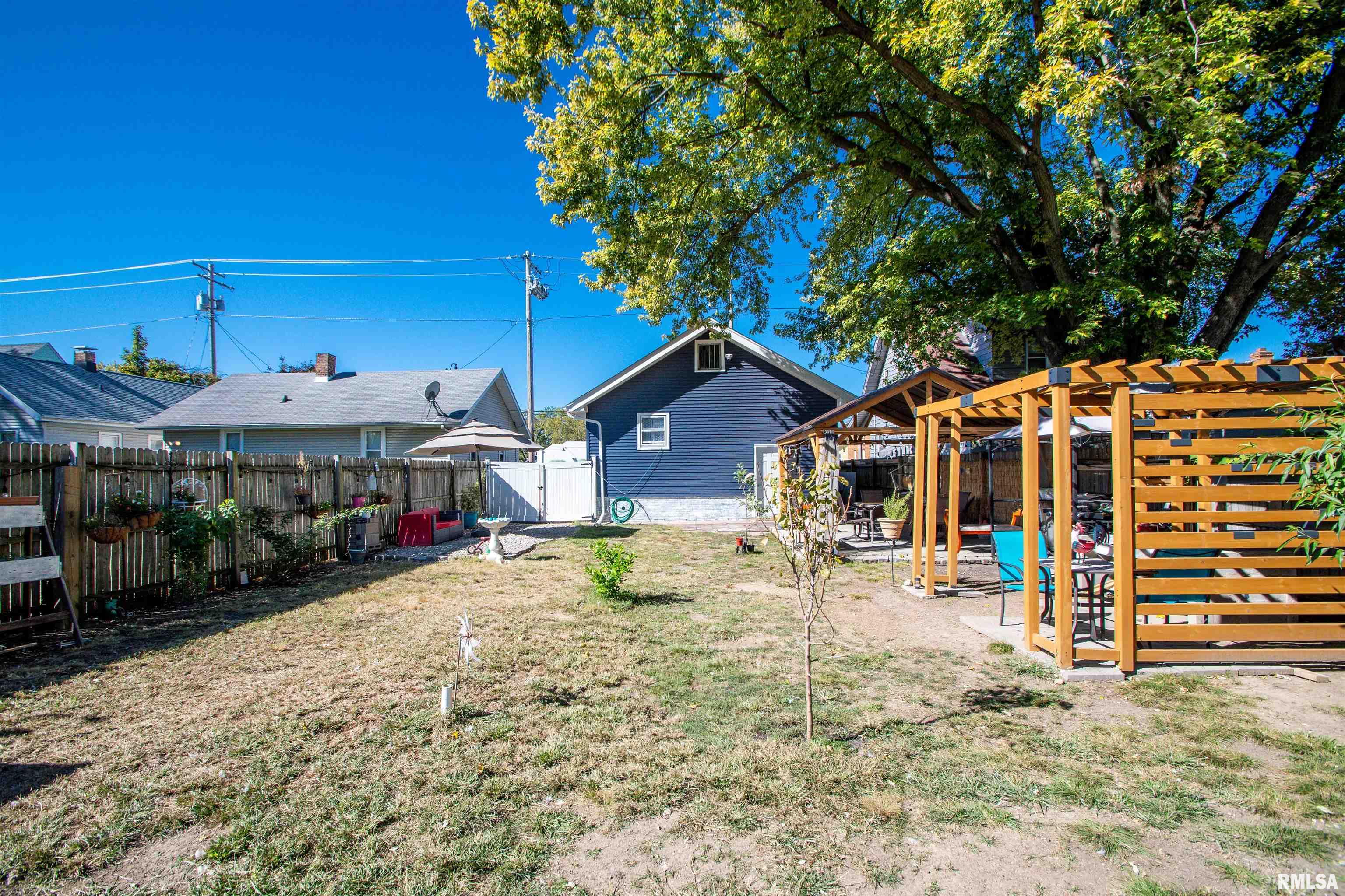 1942 North Sheridan Road Peoria, IL 61604 - Photo 40 of 44