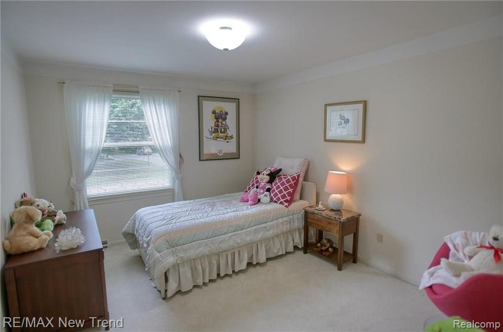 28620 Westerleigh Road Farmington Hills, MI 48334 - Photo 19 of 23