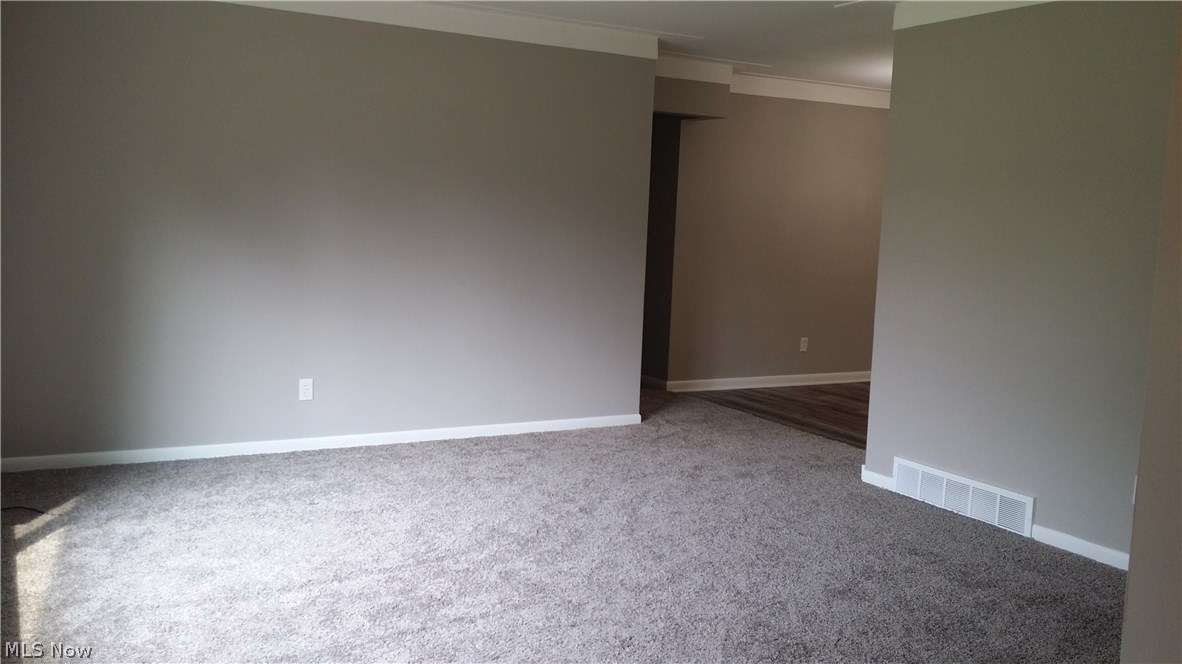 925 Ford Road Cleveland, OH 44143 - Photo 6 of 11