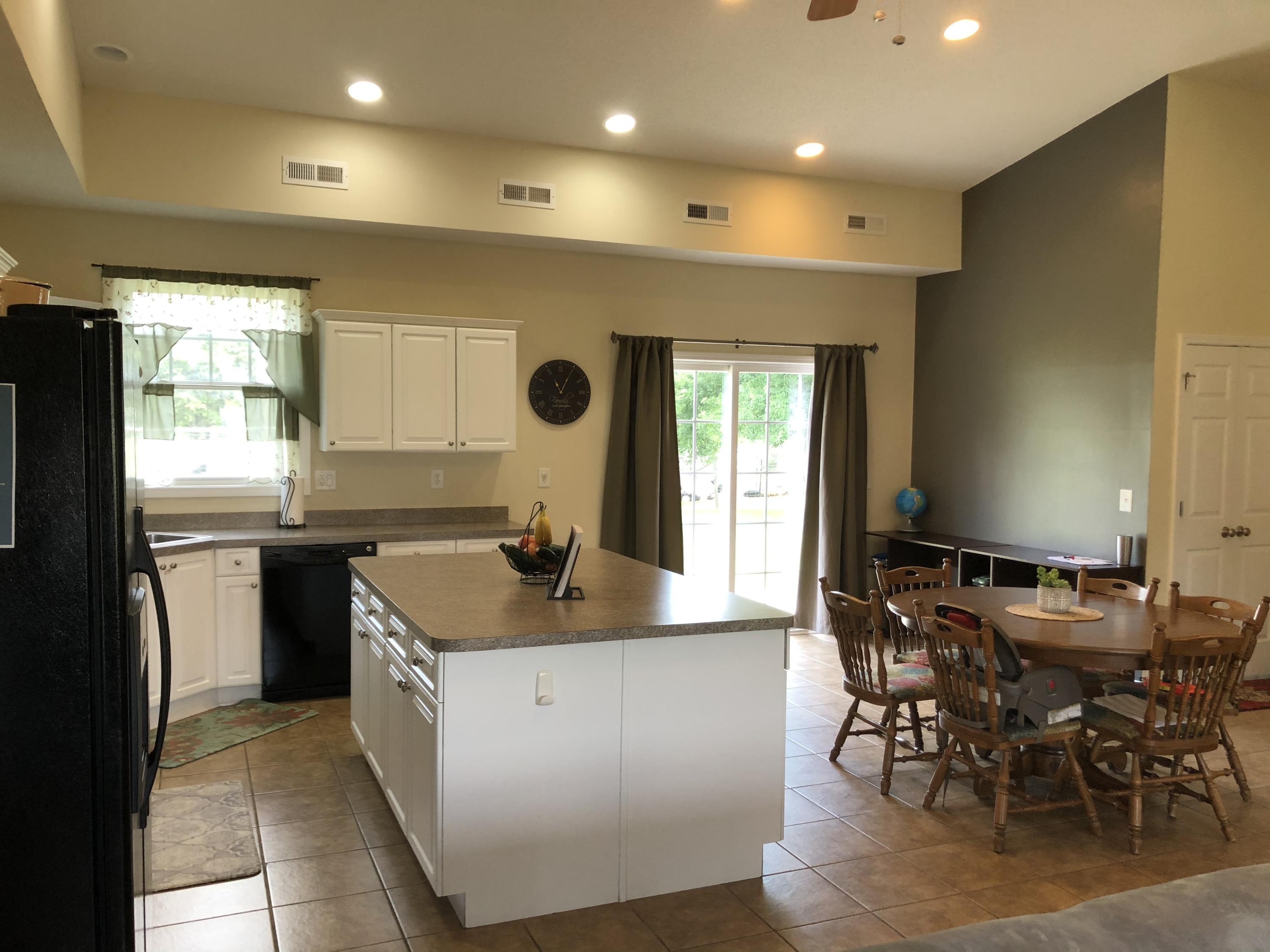 2764 Roseland Road Aberdeen, NC 28315 - Photo 10 of 17 B70E22F2-CE83-481B-AA89-FB3C653CD35E