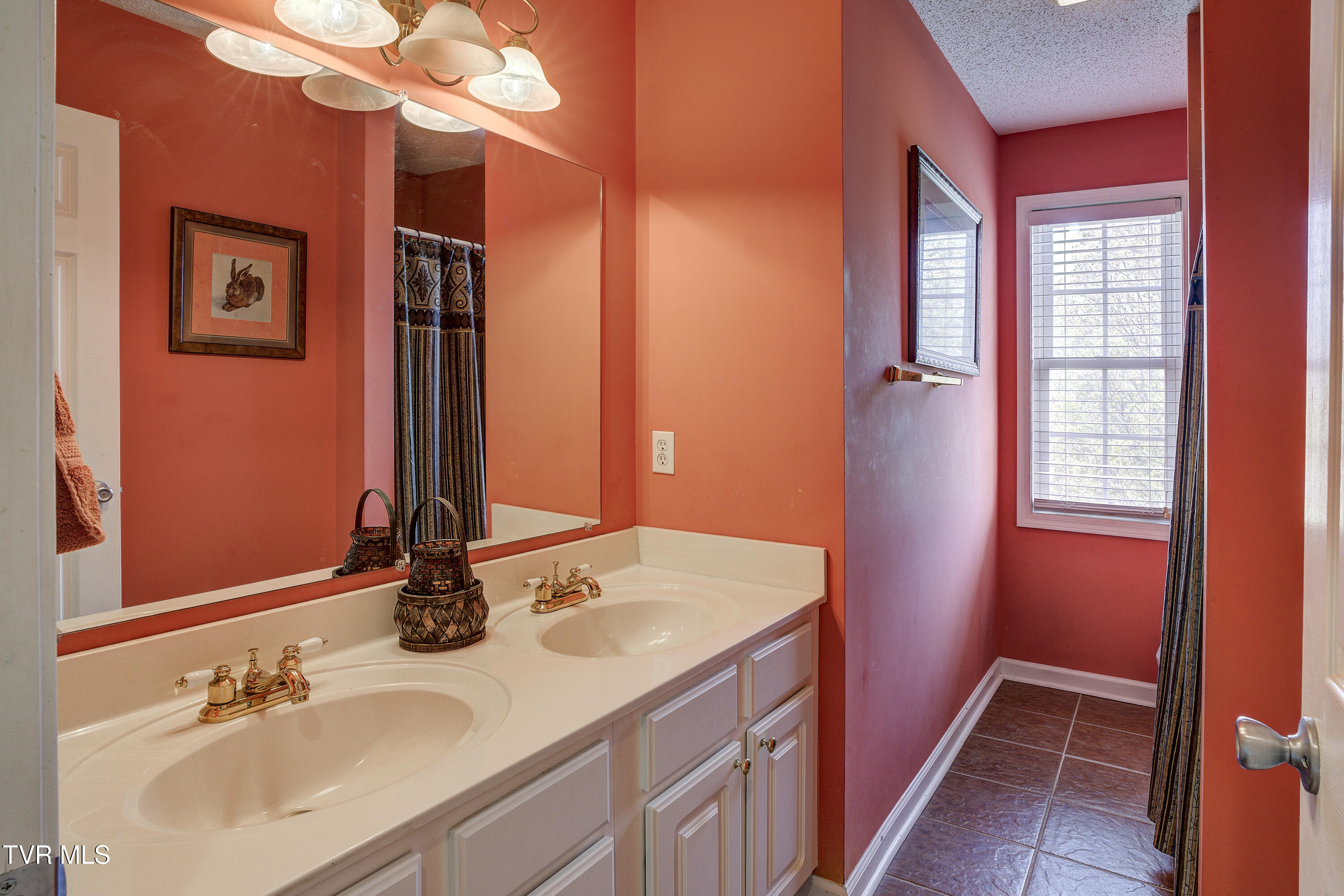 1188 White Top Road Bluff City, TN 37618 - Photo 28 of 76 WhitetopRd--27