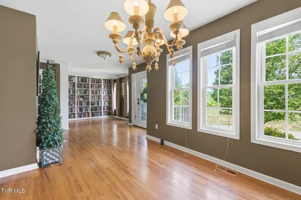 $599,999 | 1188 White Top Road, Bluff City, TN 37618