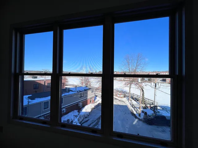 $3,950 | 153 Water Street, Exeter, NH 03833