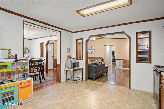 $310,000 | 1520-1524 West Brushy Valley Drive, Powell, TN 37849