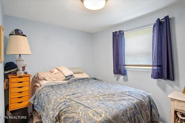 $310,000 | 1520-1524 West Brushy Valley Drive, Powell, TN 37849