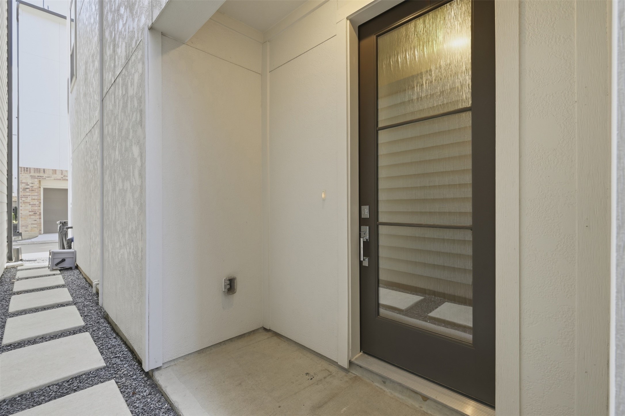 1282 North Post Oak Road, Unit A Houston, TX 77055 - Photo 3 of 23 Upgraded front door