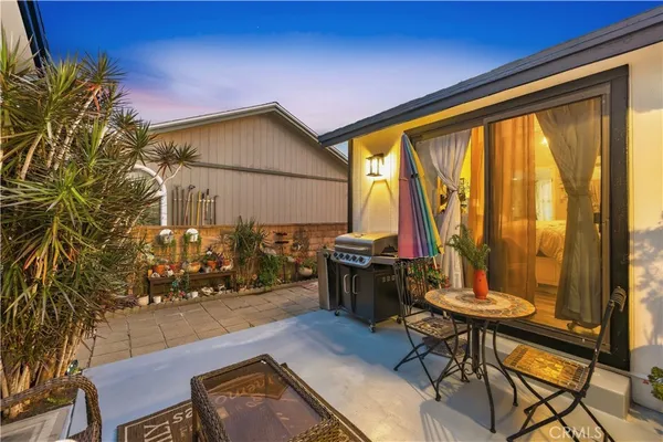 $339,000 | 13691 Gavina Avenue, Unit 433, Sylmar, CA 91342