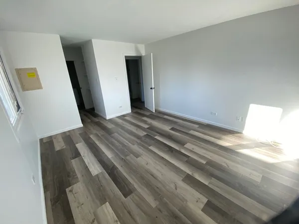 $1,800 | 1464 Stonebridge Circle, Unit 9E, Wheaton, IL 60189