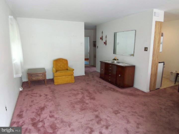3210 Rhett Road Philadelphia, PA 19154 - Photo 8 of 17 Dining Room