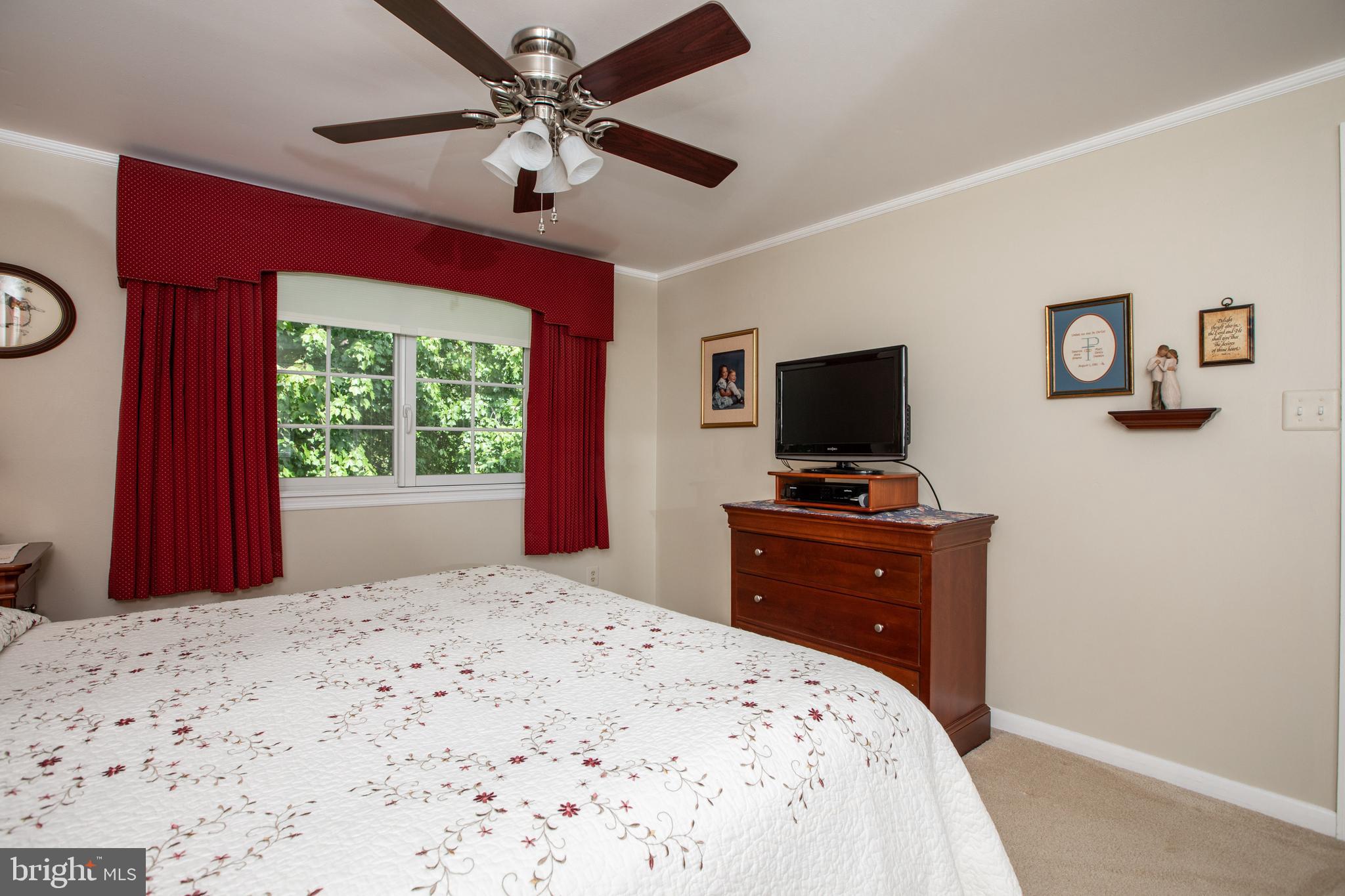 2 Pinehurst Court Hamilton, NJ 08690 - Photo 32 of 60