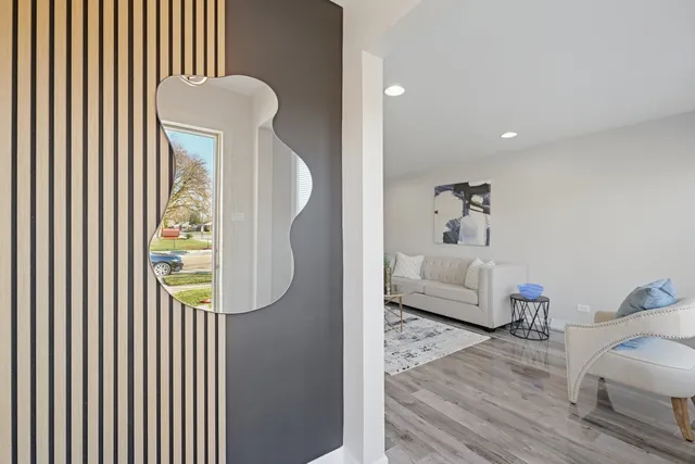 $279,900 | 12447 Bishop Street, Calumet Park, IL 60827