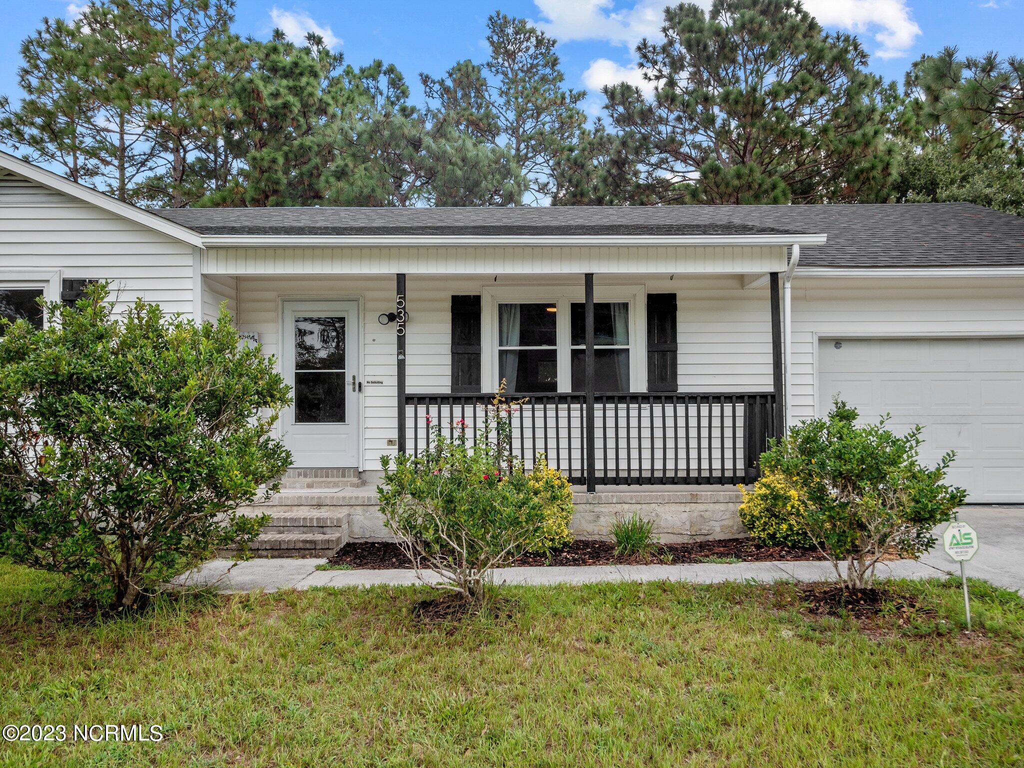 535 Sand Ridge Road Hubert, NC 28539 - Photo 5 of 49 3-web-or-mls-03