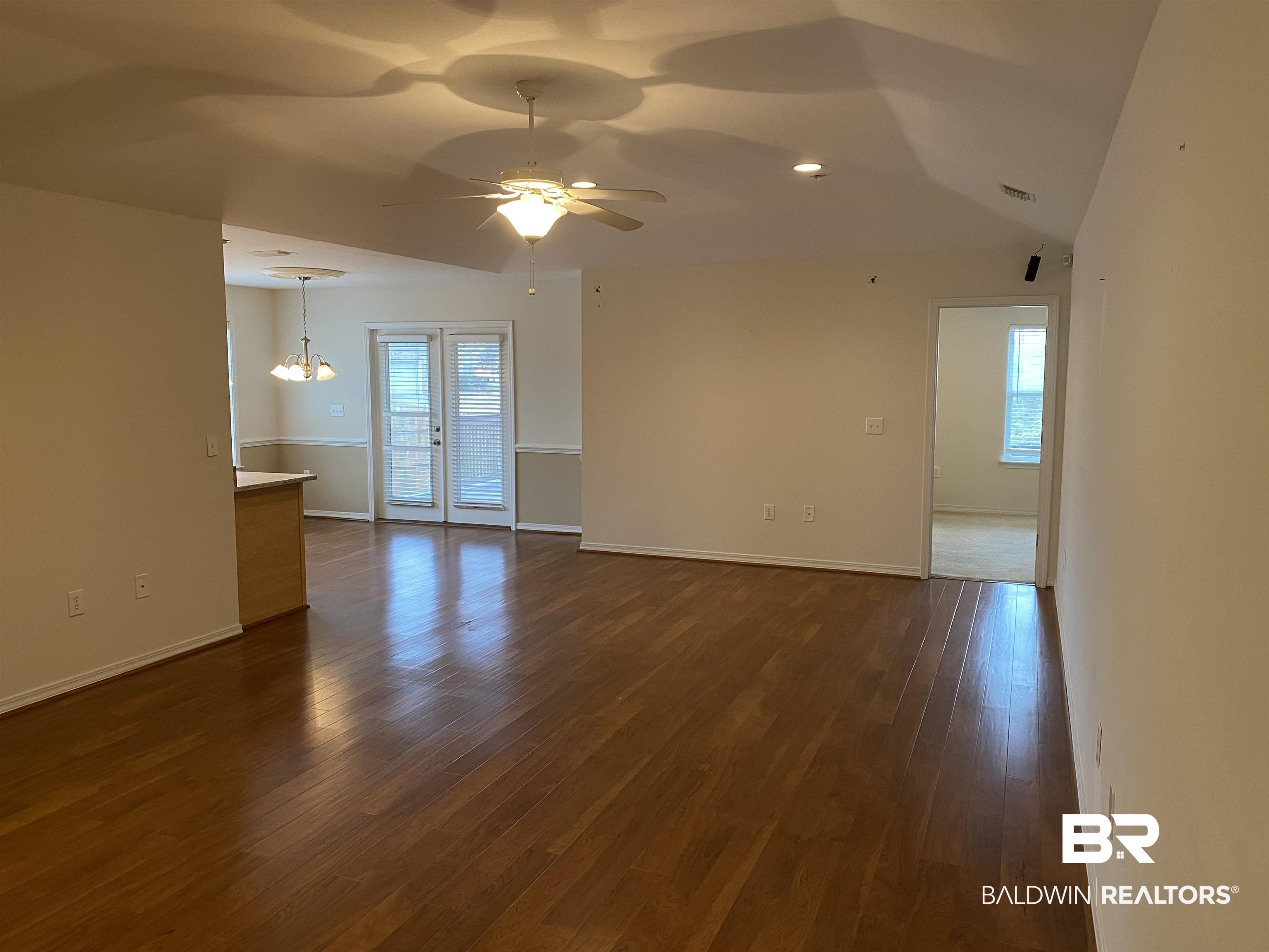 7742 Avery Lane Daphne, AL 36526 - Photo 22 of 41 Living Room