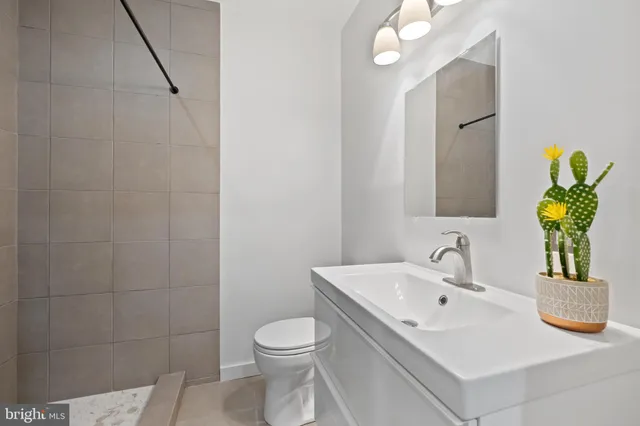 $450,000 | 2228 40th Street Northwest, Unit 1, Washington, DC 20007