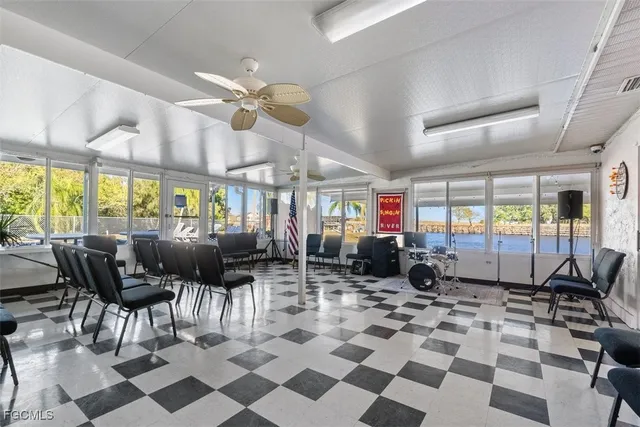 $172,900 | 925 Yacht Club Way Northwest, Moore Haven, FL 33471