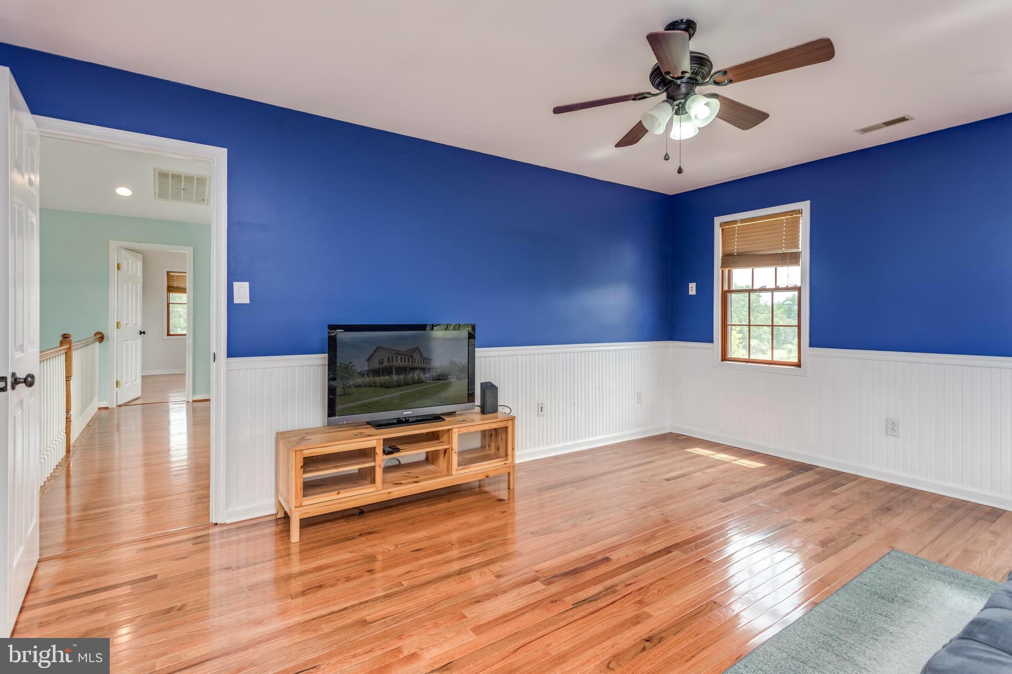 1251 Reliance Road Middletown, VA 22645 - Photo 27 of 53 large 2nd floor master suite