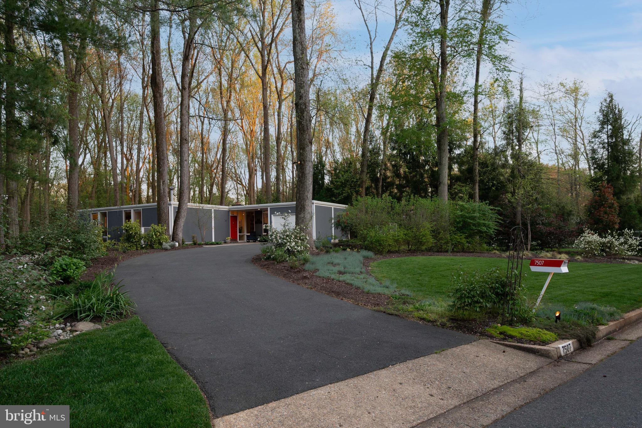 7507 Elba Road Alexandria, VA 22306 - Photo 1 of 65 Gallery Image 1