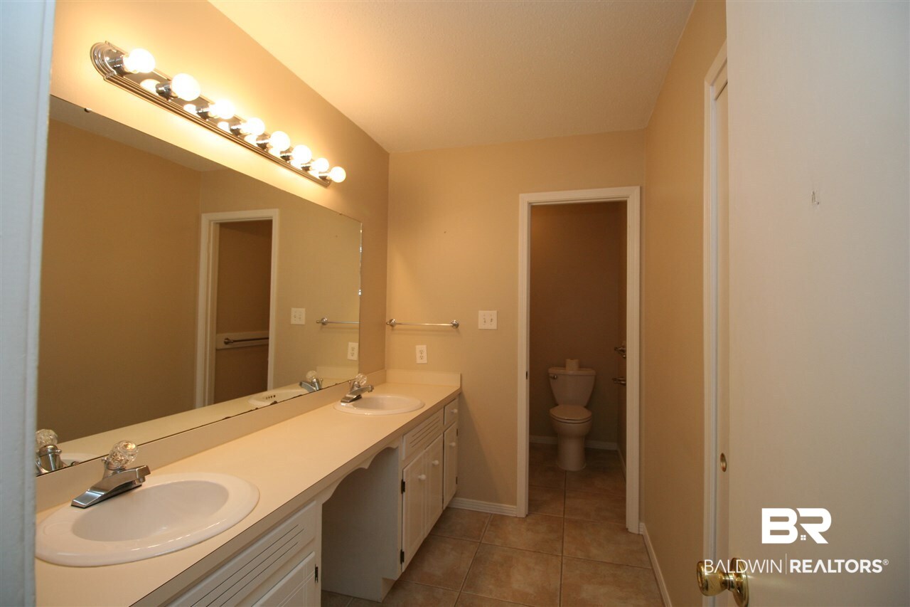 491 Ridgewood Drive Daphne, AL 36526 - Photo 17 of 24 Gallery Image 17