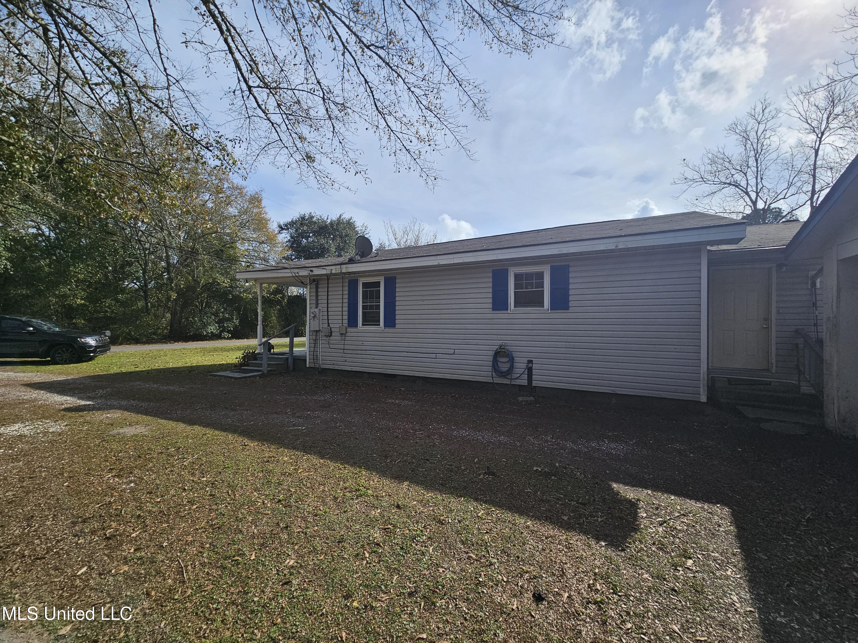 5113 Valley Street Moss Point, MS 39563 - Photo 15 of 16 20260108_131709