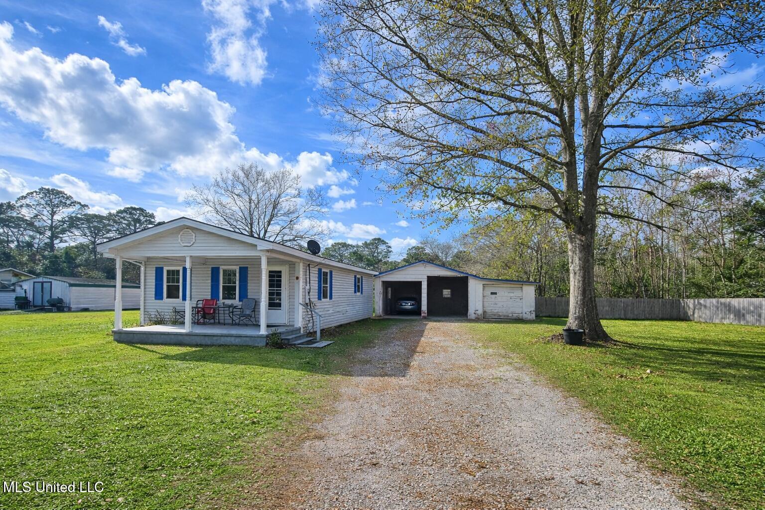 5113 Valley Street Moss Point, MS 39563 - Photo 3 of 16 file_00000000a0d471fdba1e6eaa41145de6