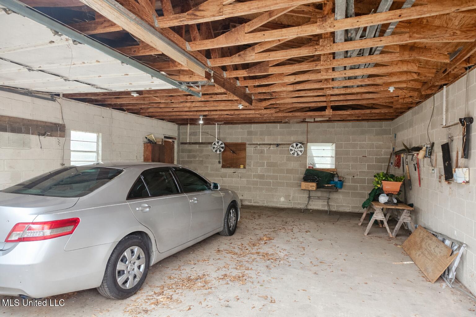 5113 Valley Street Moss Point, MS 39563 - Photo 5 of 16 file_00000000438c71fd93c367d7be503f05