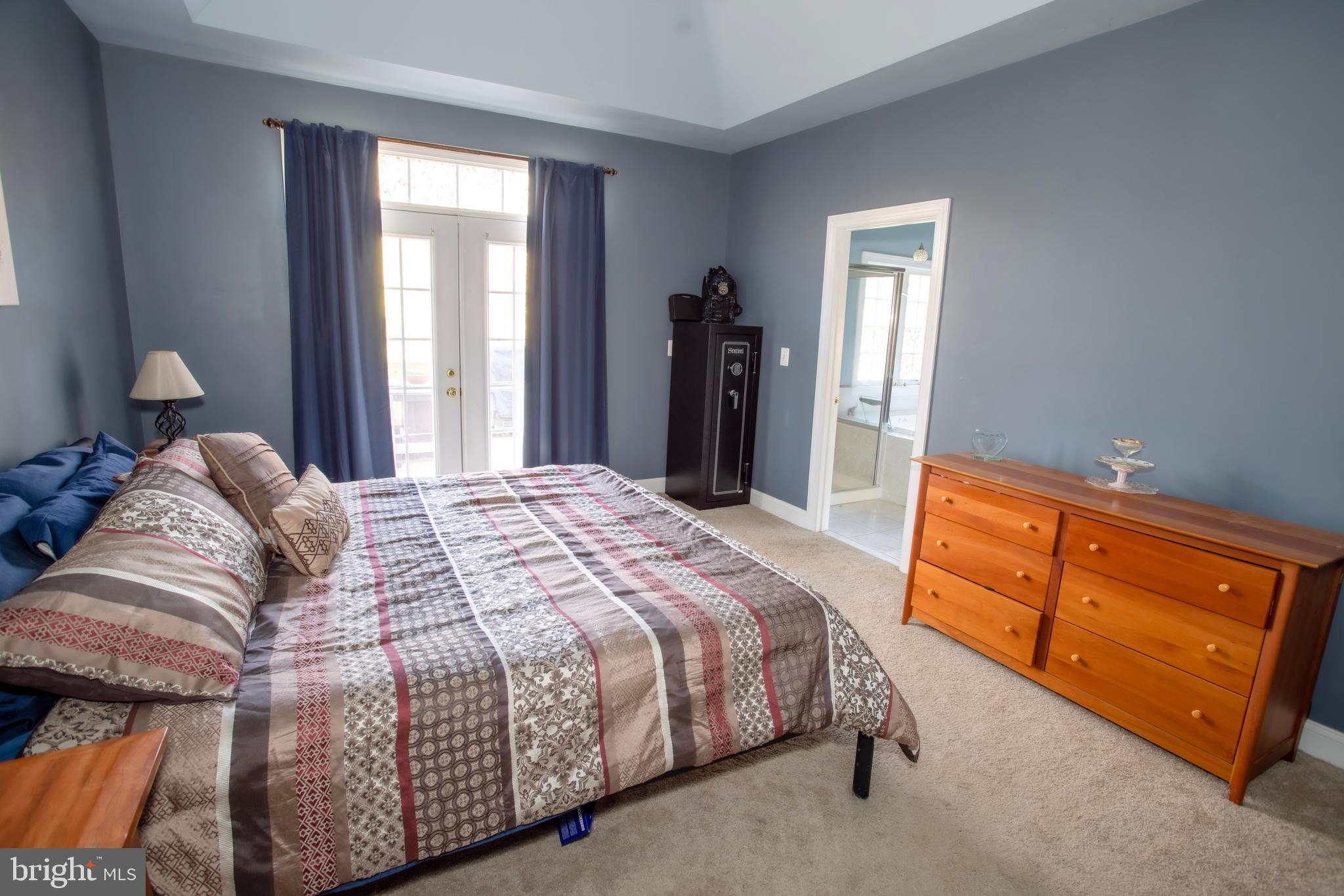 2187 Towles Road Midland, VA 22728 - Photo 14 of 33 Master Bedroom With Vaulted Ceiling