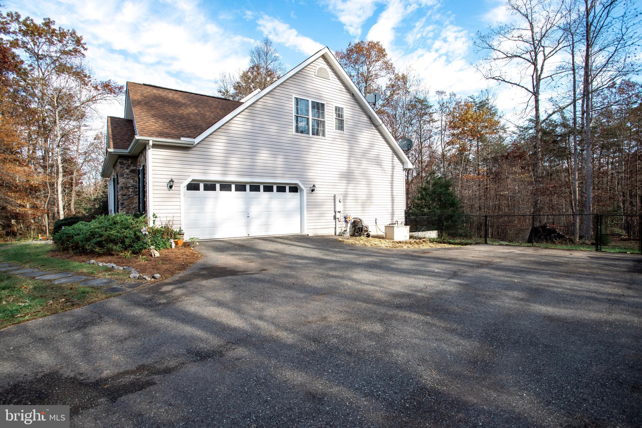 2187 Towles Road Midland, VA 22728 - Photo 26 of 33 Garage With Long Driveway