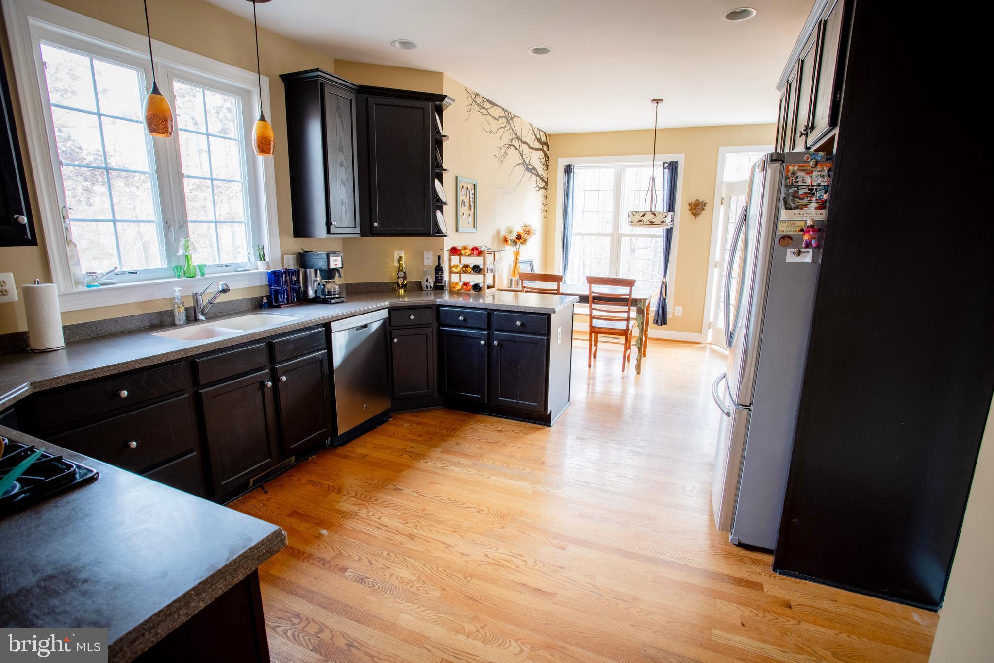 2187 Towles Road Midland, VA 22728 - Photo 5 of 33 Bright Eat-In Kitchen