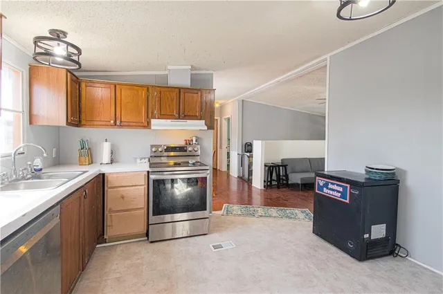 $329,900 | 25109 Pleasant Valley Road, Wellsville, KS 66092