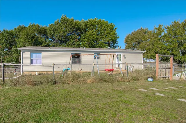 $329,900 | 25109 Pleasant Valley Road, Wellsville, KS 66092