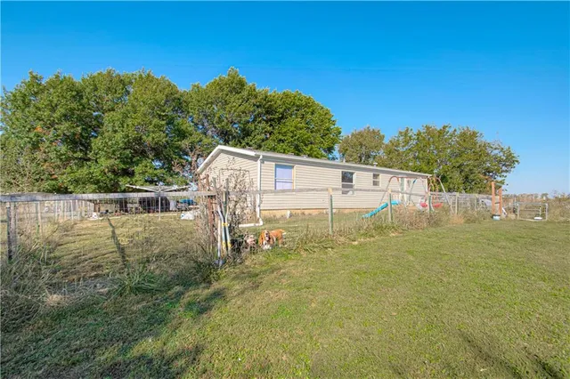 $329,900 | 25109 Pleasant Valley Road, Wellsville, KS 66092