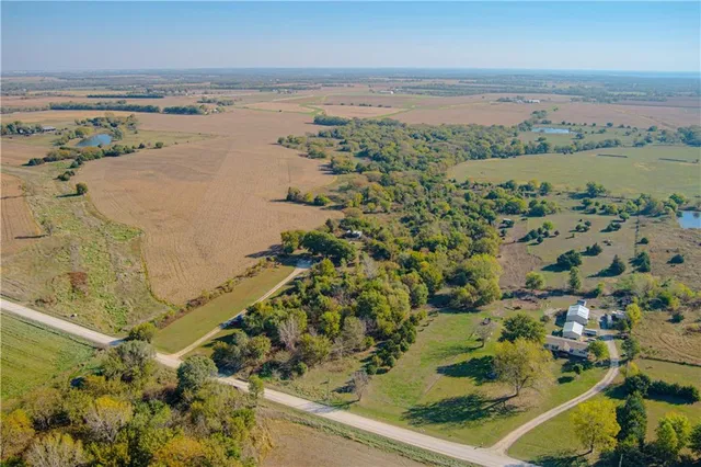 $329,900 | 25109 Pleasant Valley Road, Wellsville, KS 66092