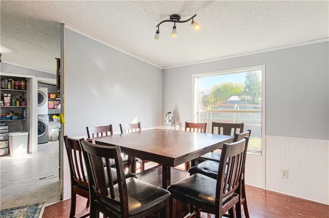 $329,900 | 25109 Pleasant Valley Road, Wellsville, KS 66092