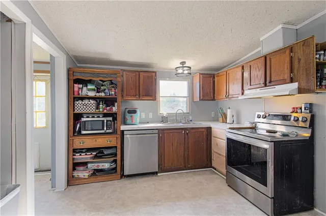 $329,900 | 25109 Pleasant Valley Road, Wellsville, KS 66092