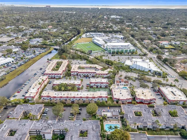 $2,000 | 6707 North Kendall Drive, Unit 105, Pinecrest, FL 33156