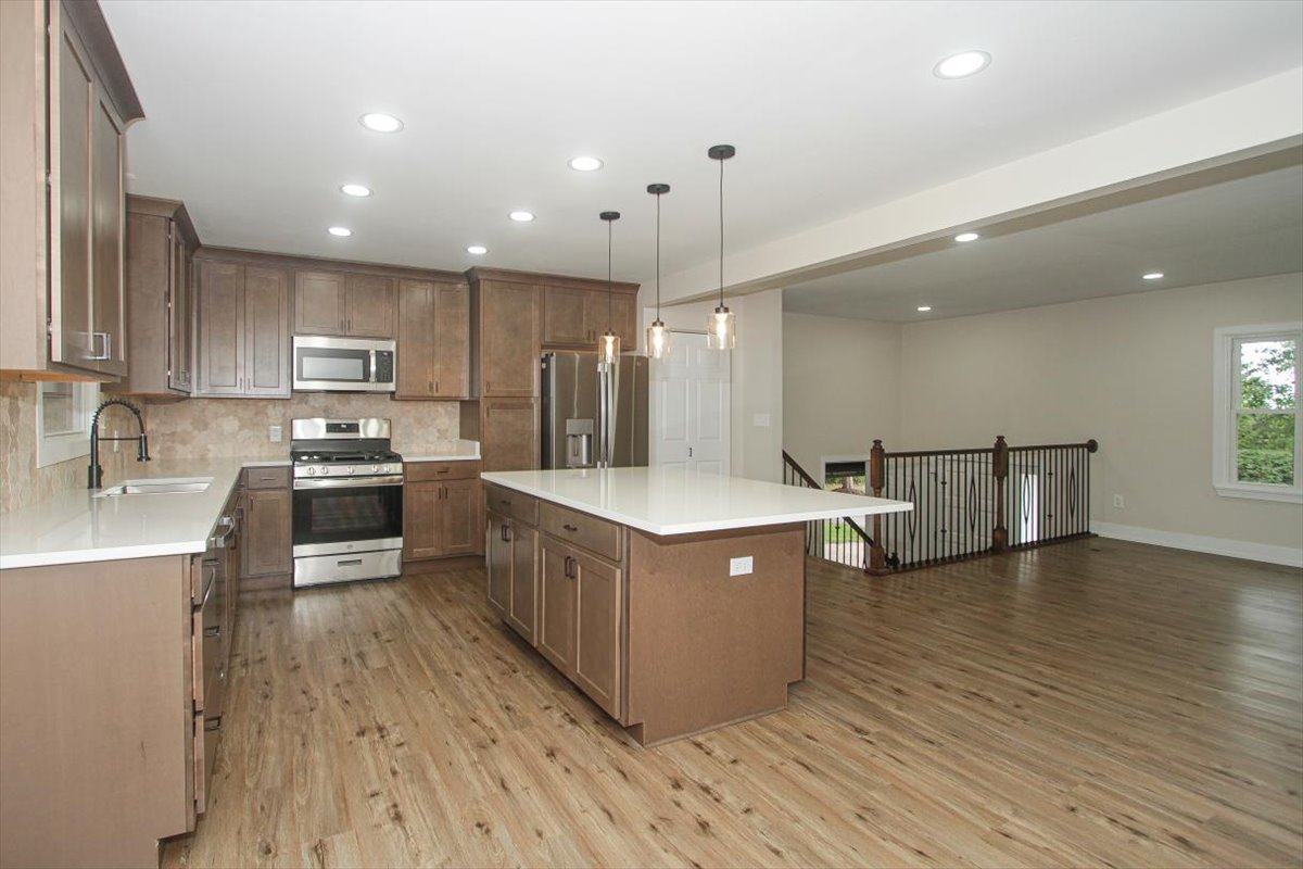 6212 Meyer Road Marengo, IL 60152 - Photo 11 of 45 Gallery Image 11