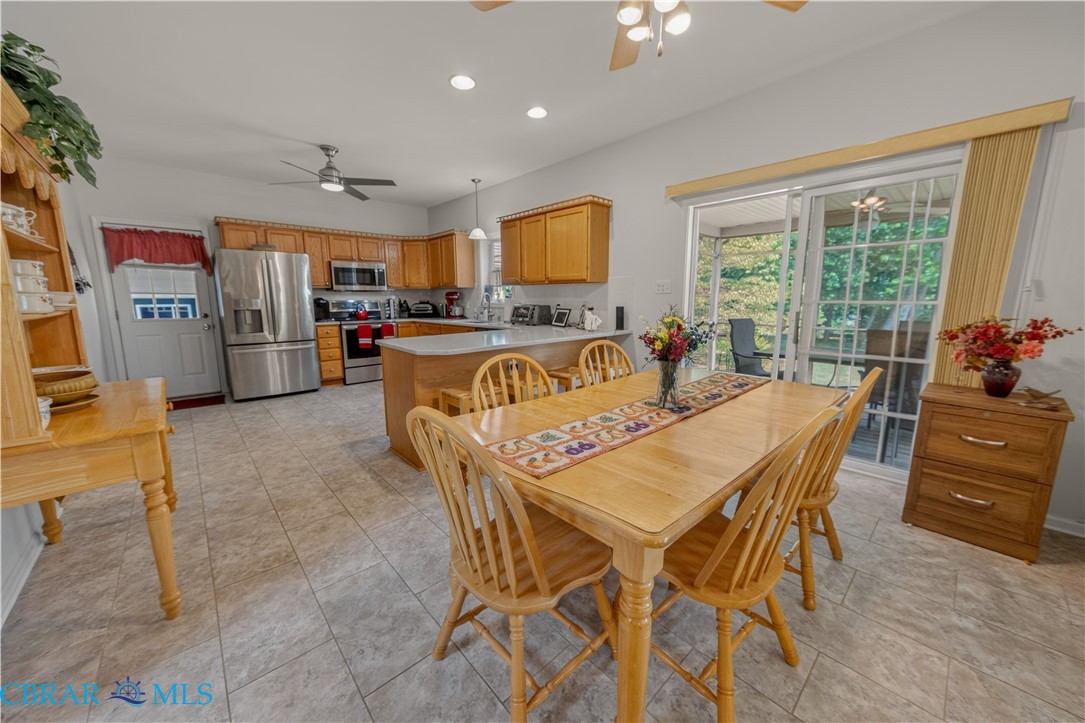 646 Twin Harbor Road Reedville, VA 22539 - Photo 15 of 78